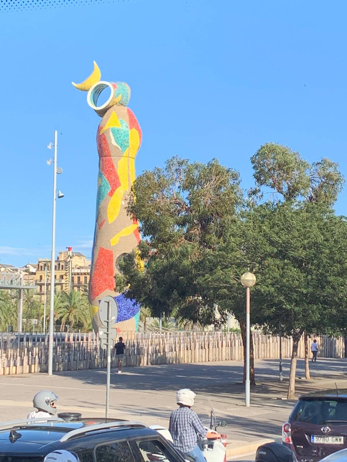 Zdjęcie Barcelona 2025 (22)69f75e62-5f95-4b42-a3cd-d2a6493e06bb.jpg w galerii Wycieczka po Europie - Barcelona